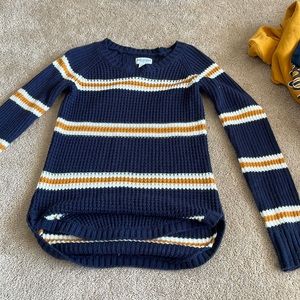 XS Women’s Arizona Jean Co sweater